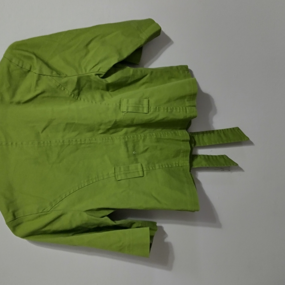 Green Button-Up Jacket - Picture 2 of 7